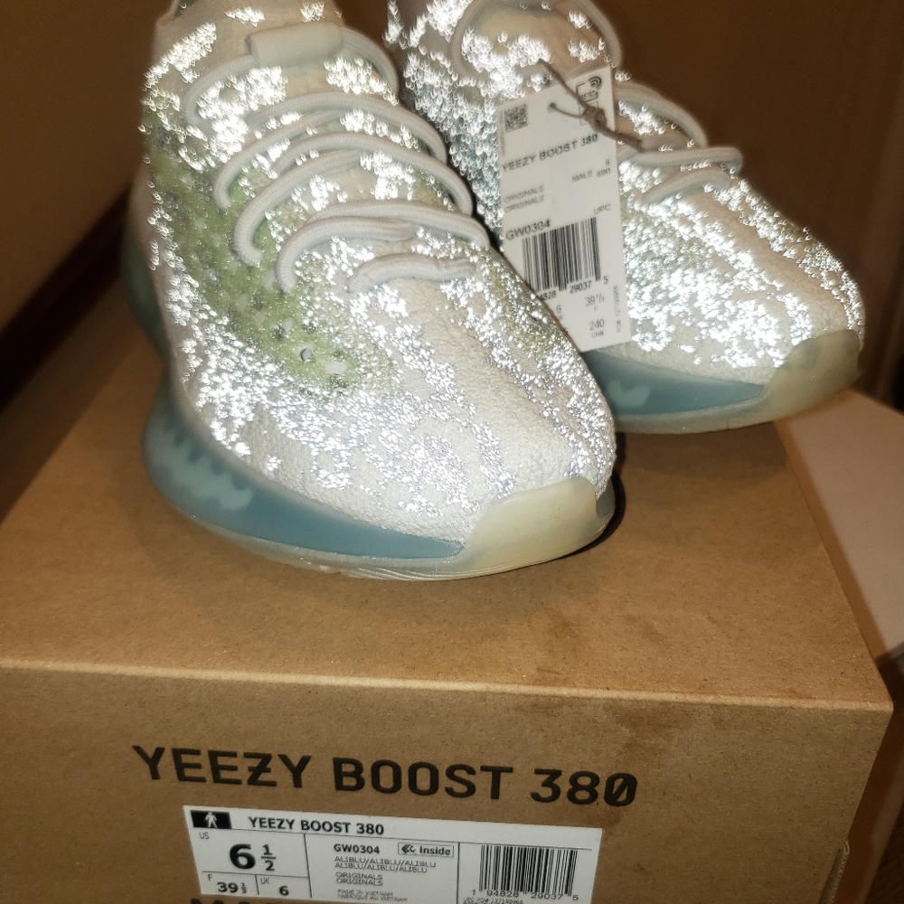 Yeezy Boost 380 - Picture 2 of 11